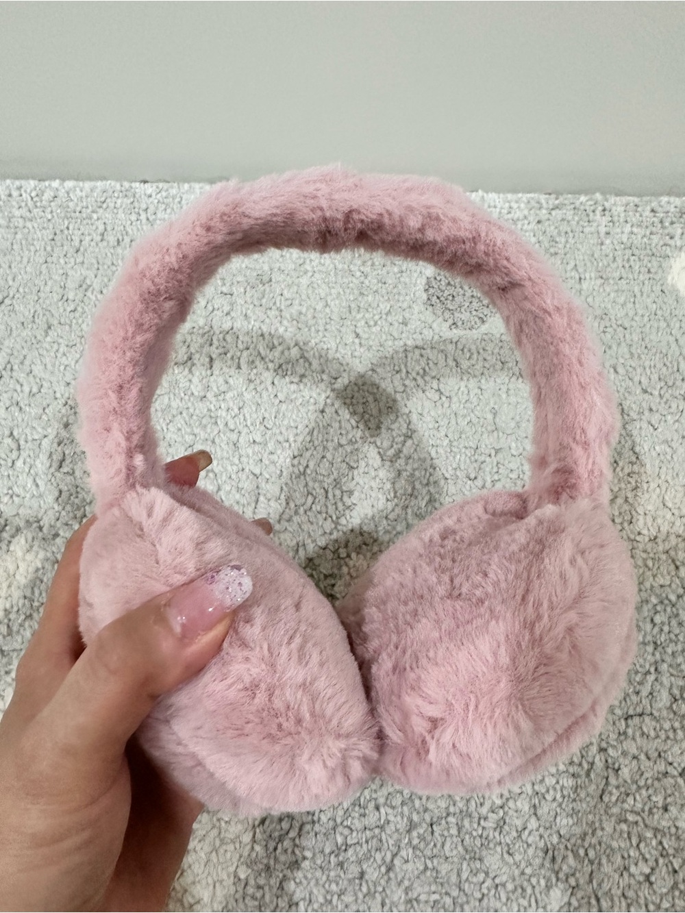 Women's Fluffy Faux Fur Earmuffs Soft Plush Winter Ear Warmers Pink Solid